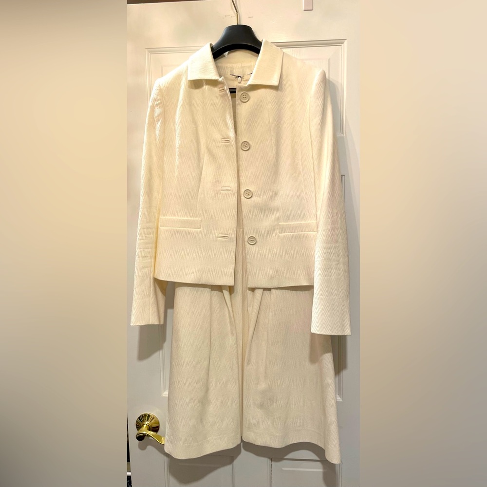 Brooks Brothers White A line dress and Jacket. Size 8. NWOT